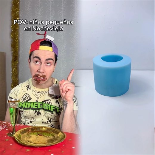 ig // @hodeizz Niños pequeños en Nochevieja 😂 @Lúa Luna
