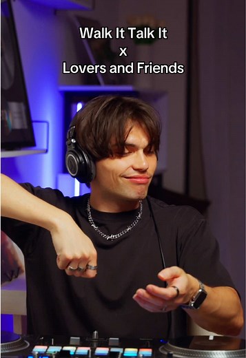 Mixing Personalities Through Music Mashups