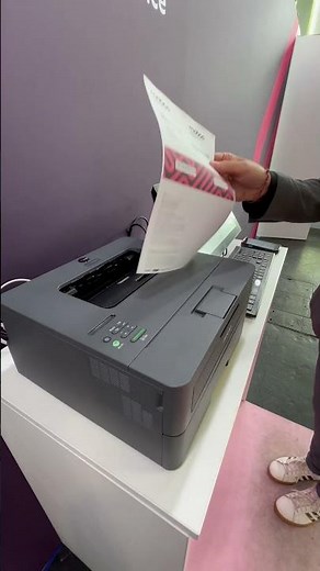 Fini les files d'attente ! Découvrez l'impression de badges en temps réel
