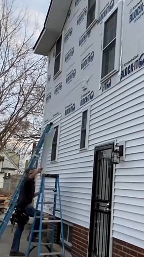 8.7K views |  If Your Siding Is 15+ Years Old, The Cost Of Siding Replacement Might Surprise You | HomeBuddy.com | Facebook