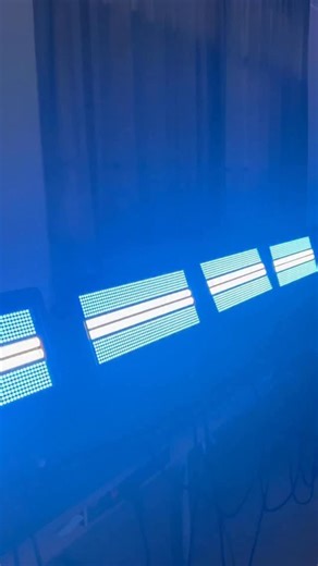 Blue Sea Pro Stage Light on Instagram: "Double strobe tube —outdoor 1400W led Strobe light，do you like it? #stagelight #stagedesign #stagelights #stageextra #strobelight"