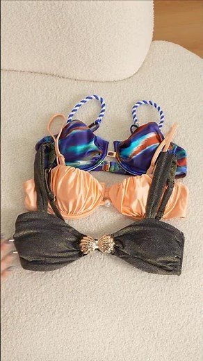 These perfect bikinis for beachside vibes. 🏖️💖