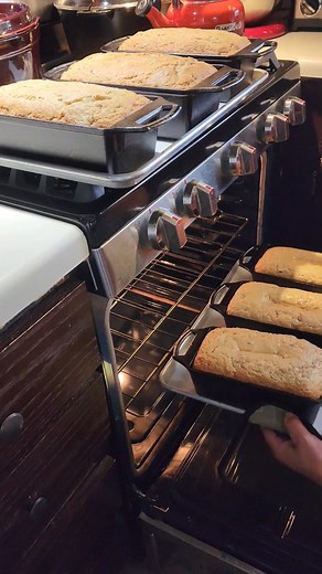 🍌BANANA BREAD 📌 (Save this recipe!!) Banana Bread is made with ripe bananas, brown sugar, and a few simple ingredients. Full of banana flavor, makes 3 loaves and freezer friendly. Ingredients Needed: • unsalted butter (softened) OR vegetable shortening • brown sugar • granulated sugar • ripe bananas, mashed • large eggs room temperature • vanilla extract • sour cream or full-fat buttermilk • all-purpose flour • salt • baking powder • baking soda • chopped pecans or walnuts (optional) Google "B