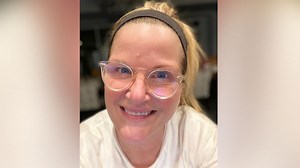 Trisha Yearwood shares makeup-free photo, talks aging in the public eye