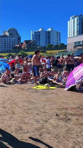 🇦🇷 Beach Walk Mar del Plata 🌊 Argentina #shorts