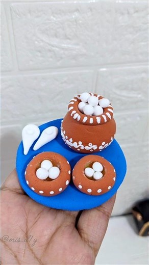 How to make Rasogolla with Clay😋🤤#diy #viralshort #clayart #craft #food #shorts #trending