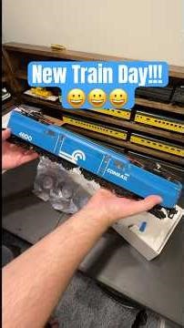 Lionel’s new Conrail GG1 is gorgeous! #ogauge #trains #conrail #electric #modeltrains #railroads