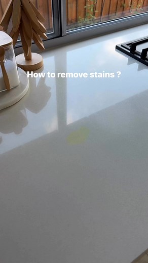 1M views · 1.8K reactions | Easy steps to follow to remove any stains from kitchen bench top. 1 spn soda bi carb and 1 spn dish soap. Mix well. Apply on stains and leave it for 5-10 mins and then wipe it off. #hack #mumsgreatlife #kitchen #tips #tipsandtricks #stainremoval #hinched | Mums_great_life | Facebook