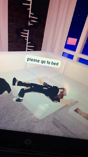 Ice cream!! 🍨 #royalehigh #fyp #icecream