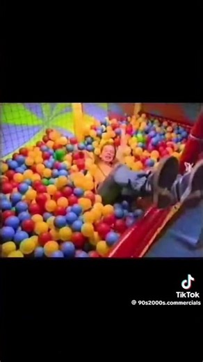 1990s Chuck E. Cheese commercial