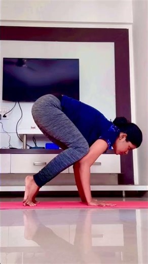 Crow Pose Made EASY 🧘‍♀️ | Learn Bakasana in Seconds!