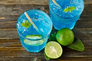 Easy & Breezy Blue Margarita Recipe | LoveToKnow