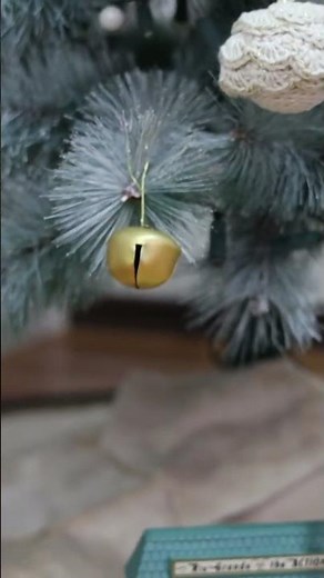 El tren vuelve a rodar… ¡en nuestro árbol de Navidad! 🎄🚂