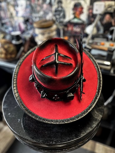 Telescope Crown Red Oiled Step by Step | Blade-Hats