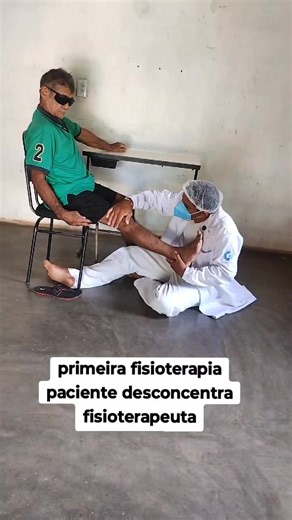 Primeira sessão de fisioterapia: paciente desconcentra o fisioterapeuta