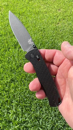 Enjoying a Benchmade Vapyr 534 Cerakoted Magnacut & black textured Aluminum Bugout knife