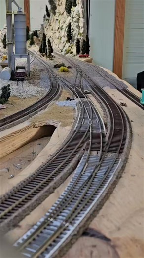 BNSF Time lapse . #customtrains #custom #railway #hoscale #model #NS #maintenance #train #modelrailroad #mountains #trains #BNSF #UPRR #norfolksouthern #CSX #CPKC #railroad | Custom-Trains