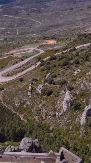 25 reactions | One of the oldest Romanesque Spanish castles – Castillo de Loarre - was built in the 11th-12th century on the land reconquered from the Muslims. The castle abbey became an important stronghold on the border between Christians and Muslims. Incredible footage by @esmovie | Beautiful Houses and Buildings | Facebook