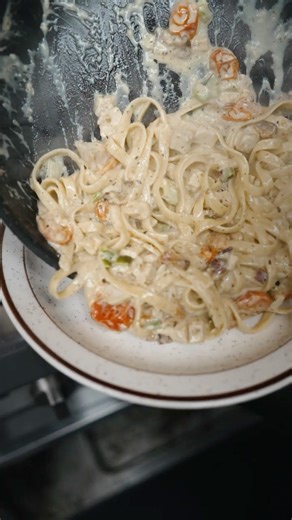 Creamy Gouda Fettuccine Pasta 🍝🧀
