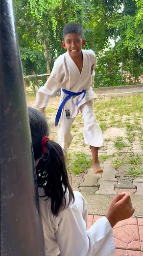 Pinned Against a Wall? Do This to Defend Yourself! | Karate Self Defence #selfdefence #Karate