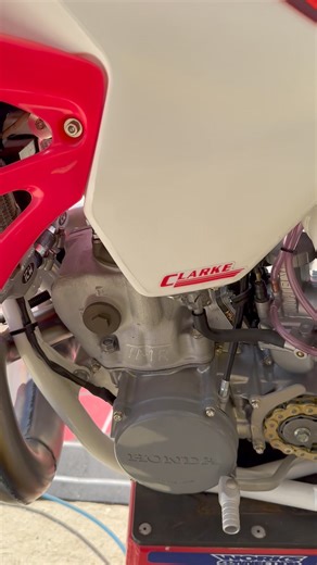 130K views · 3.6K reactions | They modernized this old school Honda CR 250! | CycleDrag | Facebook