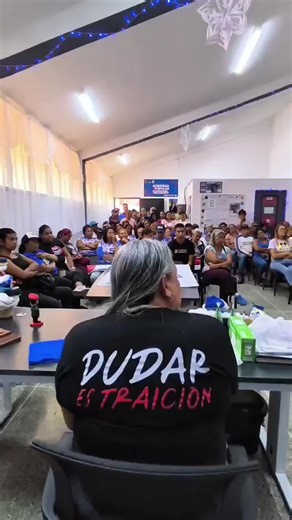 Desde la Comuna General Rafael Urdaneta, ubicada en la parroquia Cagua del estado Aragua, ha mostrado una notable actividad reciente, enfocándose en la organización comunitaria y la consolidación de proyectos en diferentes áreas. La comuna mantiene un ritmo de trabajo constante, buscando soluciones prácticas para el bienestar de sus habitantes. #QuePasaEnLaComuna #GeneralRafaelUrdaneta #joanasanchez #wilsoncoy @Nicolás Maduro @Delcy Rodríguez Gómez @Diosdado Cabello Rondón @Joana Sánchez @Wilson