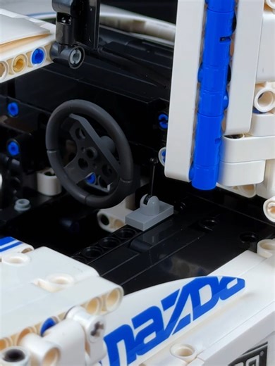 CaDA Bricks: Official Mazda 787B Model