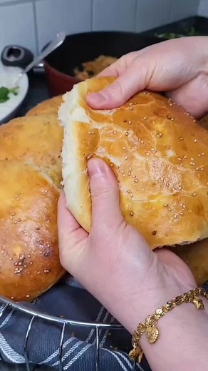 Step-by-Step Guide to Making Homemade Bread