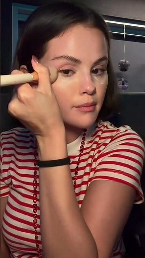 Selena Gomez's Soft Glam Makeup Routine - Rare Beauty Moment #selenagomez #shorts #dynamicfeed