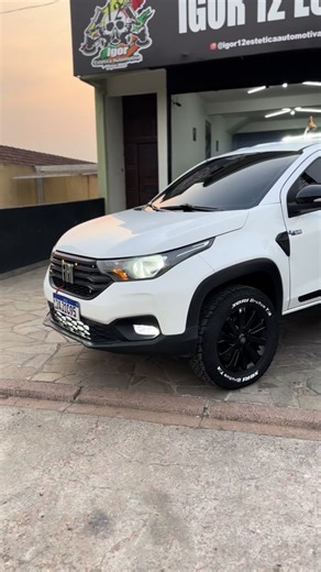 Fiat Strada Off-Road: Aventura e Estética