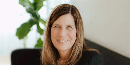 Judge Kristin Luis announces re-election bid