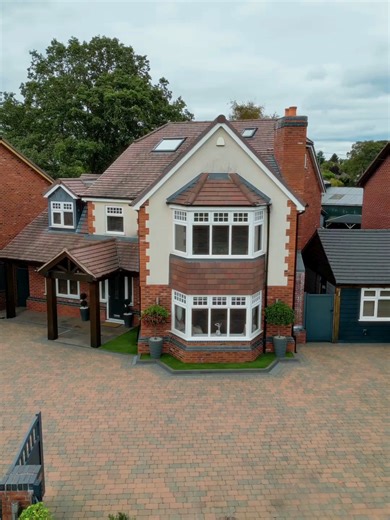 ✨Brand New Price - 📍 Green Lane, Aldridge We’re delighted to present this individually designed four-bedroom detached home, built by the current owners to an exceptional standard and set behind secure electric gates with an impressive brick-paved driveway. This property perfectly blends luxury, space, and smart design, offering versatile family living in one of Aldridge’s most desirable locations. 🏡 Key Features • Four double bedrooms, each with its own ensuite • Impressive principal suite wit