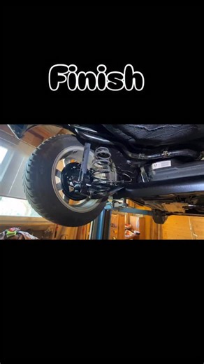 Fahrwerkskomponenten in zwei Schichten mit DINITROL 4941, Unterboden und Karosserie mit K-Line Premium Wachs versiegelt. Alle Hohlräume im Zweischicht Wachssystem mit DINITROL ML DINITROL 1000, vorhandener Rost zweifach mit Owatrol-Öl getränkt, sauber vorbereitet, langfristig geschützt. #Unterbodenschutz #Rostschutz #Konservierung #Seilfett #Airmix #KFZService #OffroadAustria #4x4Austria #CamperAusbau #Rostsanierung #MOPerfection #Werkstattliebe #Kärnten #Völkermarkt #Klagenfurt #Carinthia #Dini