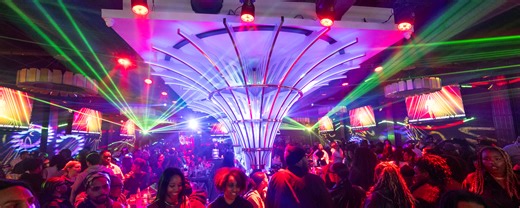15 Injured After Lighting Rig Falls Into Crowd During Max Dean Performance