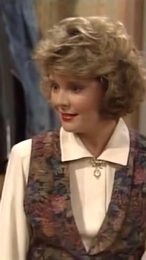 Who loves going to the dentist as much as Marcy? 🤪🤪🤪 #albundy #marriedwithchildren #humor #dentist #tvshow | Al Bundy Store