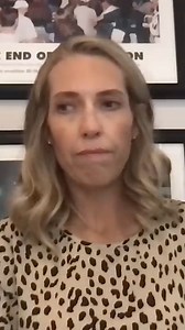 Leah was just 43 when she was diagnosed with stage IV non-small-cell lung cancer (NSCLC) with an EGFR Exon-19 mutation. Despite her initial shock and a frustrating series of misdiagnoses, Leah’s determination and advocacy led to proper treatment. In this video, Leah describes the tests she went through to get the stage 4 lung cancer diagnosis. Watch her full vlog at the link in our bio! #lungcancer #lungcancersymptoms #lungcancersurvivor #cancerpatient #cancersurvivor #patientstories #thepatient