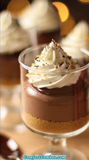 🍫🍰 Heavenly Chocolate Cheesecake Trifle 🍰🍫 I make this when I want a dessert that feels indulgent and impressive without turning it into a project. Creamy layers, deep chocolate flavor, and that soft cheesecake bite make every spoonful feel special 😌 Ingredients: For the cheesecake layer: - 16 oz cream cheese, softened - 1/2 cup powdered sugar - 1 teaspoon vanilla extract .... 👇 Full Recipe in Comment 💬 | Comfort Combos