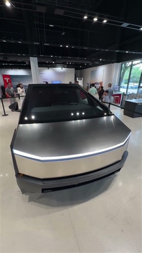 $1 BILLIONLUXURY CARBANKRUPT