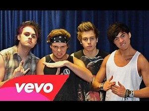 Disconnected - 5 Seconds of Summer Official Lyric Video