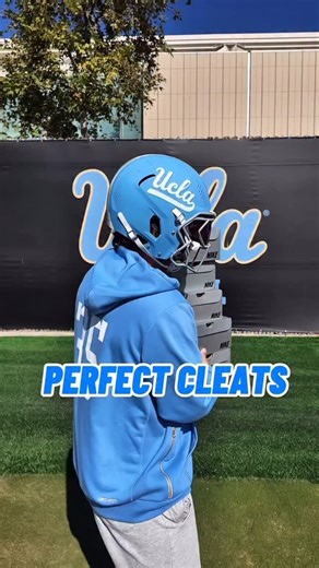 Cash Peterman on Instagram: "WHAT A KICKER SHOULD USE 🤝 #sports #athlete #football #collegefootball #relatable #crazy #kicker #bts #drip #cleats #nfl"