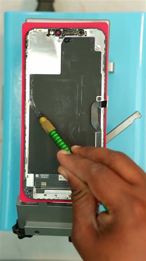 iPhone 12 Pro Max display frame remove