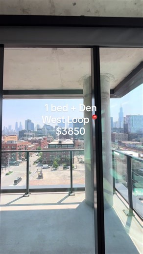 1 bed Den in West Loop starting at $3850 DM if interested! #chicago #chicagorealestate #luxuryrealestate #westloopchicago #chicagoapartments