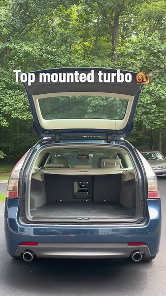 There are so many other quirks and features I did not get to like for part 2! #fyp #fypシ #foryou #saab #saab93 #carreview #review #information #quirky #car #cartok #cars #carsoftiktok #saab95 #saabtok #saabaero #saab93aero #wagon #wagons #sportcombi