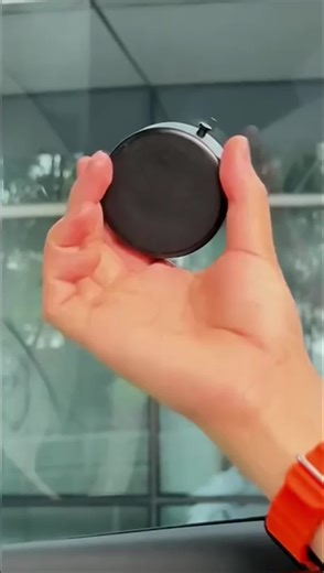 Vacuum adsorption magnetic mobile phone bracket, double-sided magnetic mobile phone bracket car good things#fyp #goodthing #use#lifehack #car#learnontiktok #tiktokmademebuyit #2024#foryou