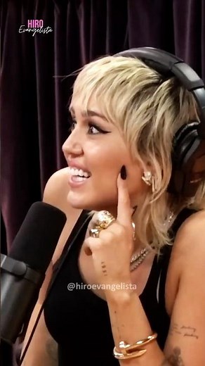 "Fastest clap back ever." #dragrace