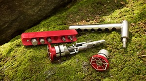 Barstow Bike Tool Design Stores Away Secretly in Your Handlebar