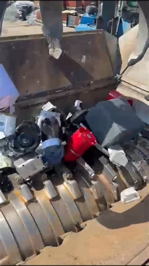 Tybet on Instagram: "🇬🇧 TYBETOKO has carried out the lawful and responsible recycling and recovery of small and large household appliances, with the purpose of recovering recyclable fractions and protecting the environment. At TYBETOKO, we ensure controlled treatment processes in accordance with European Union regulations on waste electrical and electronic equipment (WEEE), guaranteeing safe handling, material recovery, and environmental protection. This action was undertaken to reduce resourc