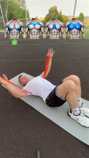 4 chest exercises with a resistance band 💪🔥