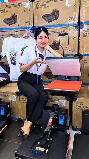 ស្តុកថ្មី មកដល់ហើយ CAMBO Heat press ជាម៉ាស៉ីនអ៊ុត លើអាវកីឡា ប្ញ សាច់ក្រណាត់ ដែល មានគុណភាពខ្ពស់ មាន២ស្រទាប់ការពារលើសាច់ក្រណាត់ ជាមួយការធានារយះពេល ៣ ឆ្នាំ លើសេវាកម្មជួសជុល
