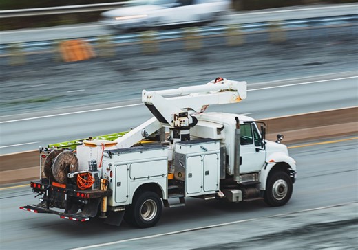 Can dynamic wireless charging transform heavy vehicle transport?